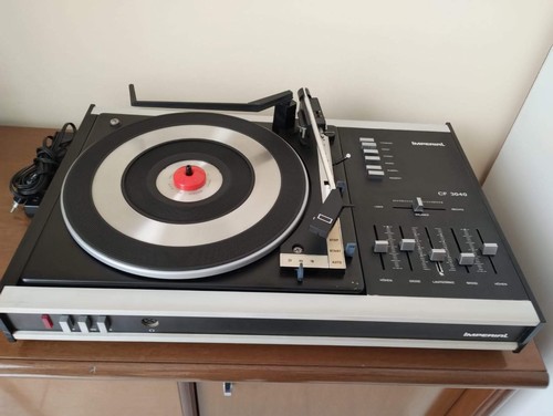 vendo giradischi, NON funzionante 