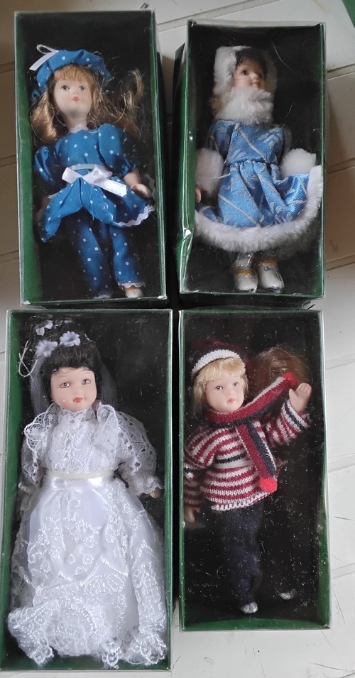 Dolls house collection  bambole 
