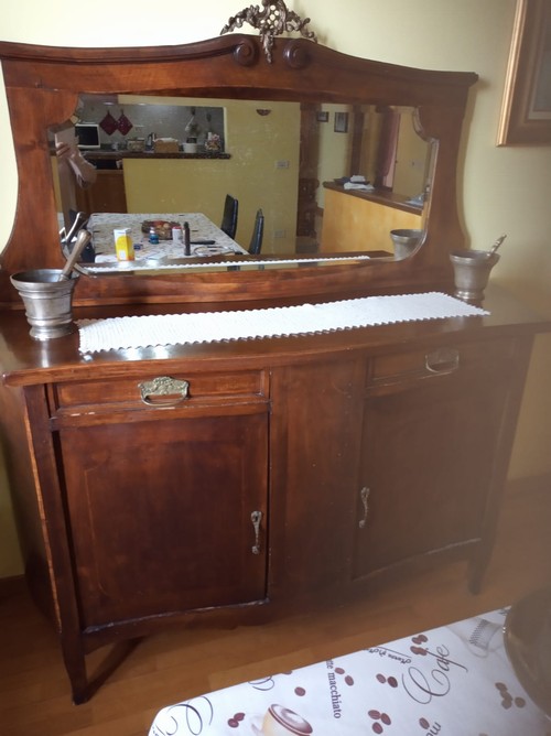 Credenza 