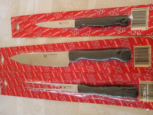 Due coltelli da cucina pi� forchettone per arrosti