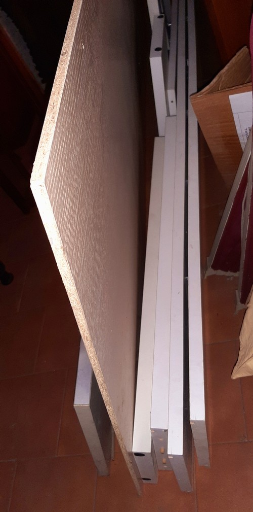 ARMADIO BIANCO IN LEGNO. 2 ANTE