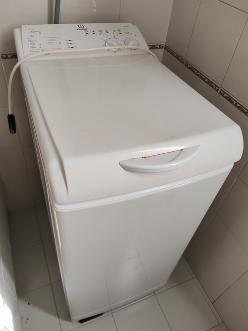 Lavatrice verticale Indesit 