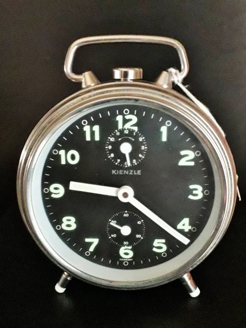 Orologio  sveglia da tavolo KIENZLE  vintage nuova