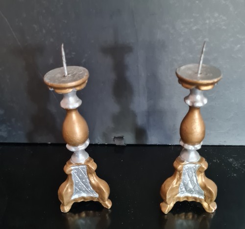 Coppia di antichi  mini candelieri in legno  per a