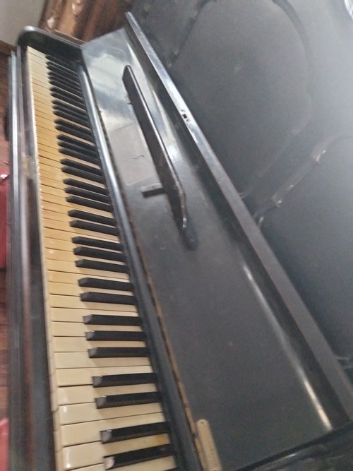 Pianoforte Roeseler 