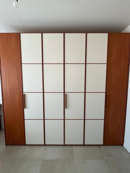 Armadio in legno