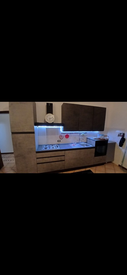 Cucina moderna lineare 3,30 m con elettrodomestici